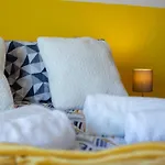 Sun House By Lovelystay Apartamento